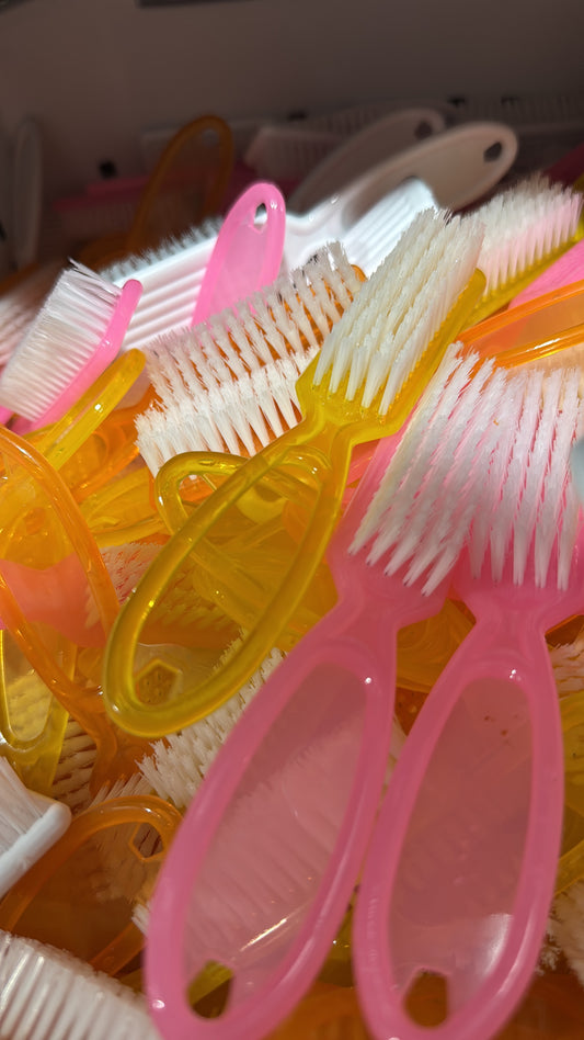 NAIL SCRUB BRUSH (BOX - 100 PCS)